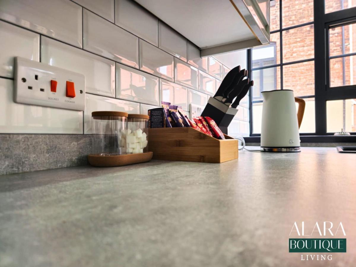 Апартаменты 3 Floor Townhouse Luxury Living Alara Boutique Бирмингем Экстерьер фото