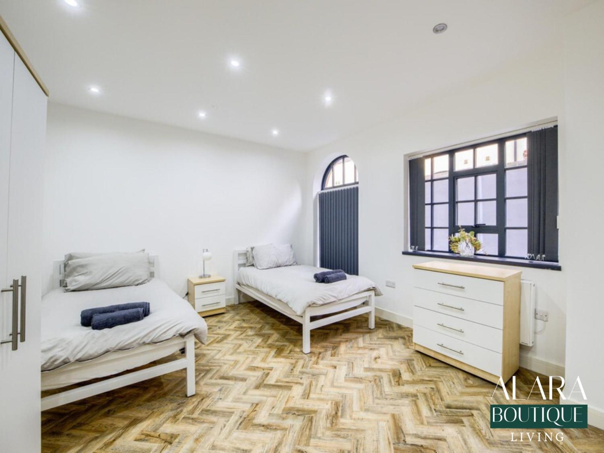 Апартаменты 3 Floor Townhouse Luxury Living Alara Boutique Бирмингем Экстерьер фото